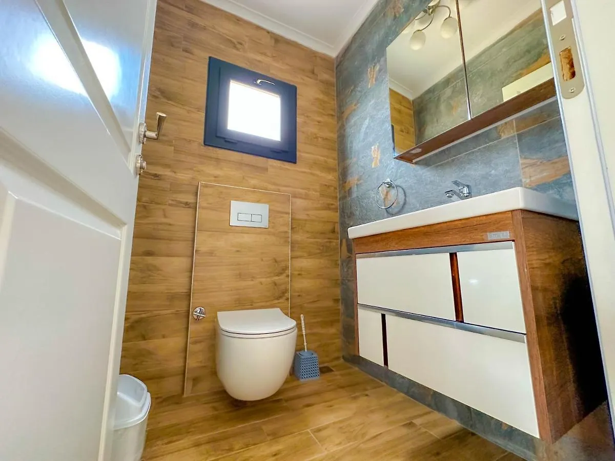 Nokta Park K 4+1 Villa, Oezel Havuzlu フェティエ